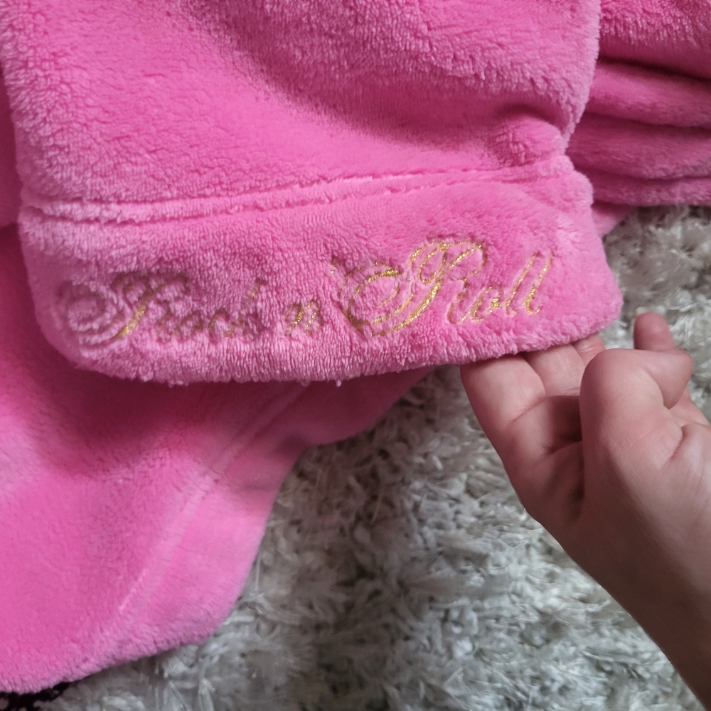 Victoria Secrets PINK ROBE - Picture 6 of 6